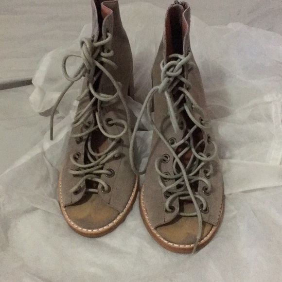 Jeffrey Campbell sandals - Picture 6 of 7